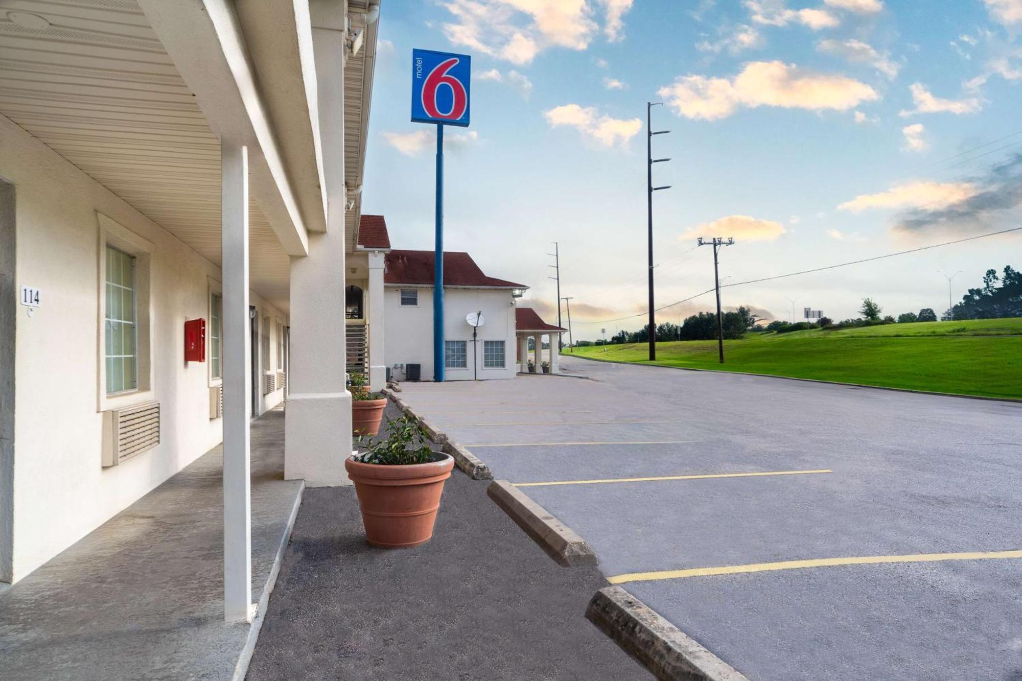 Motel 6-Livingston, Tx Exterior photo